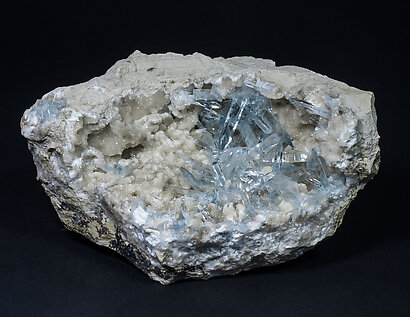 Celestine, Calcite. Side