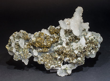 Chalcopyrite, Quartz.