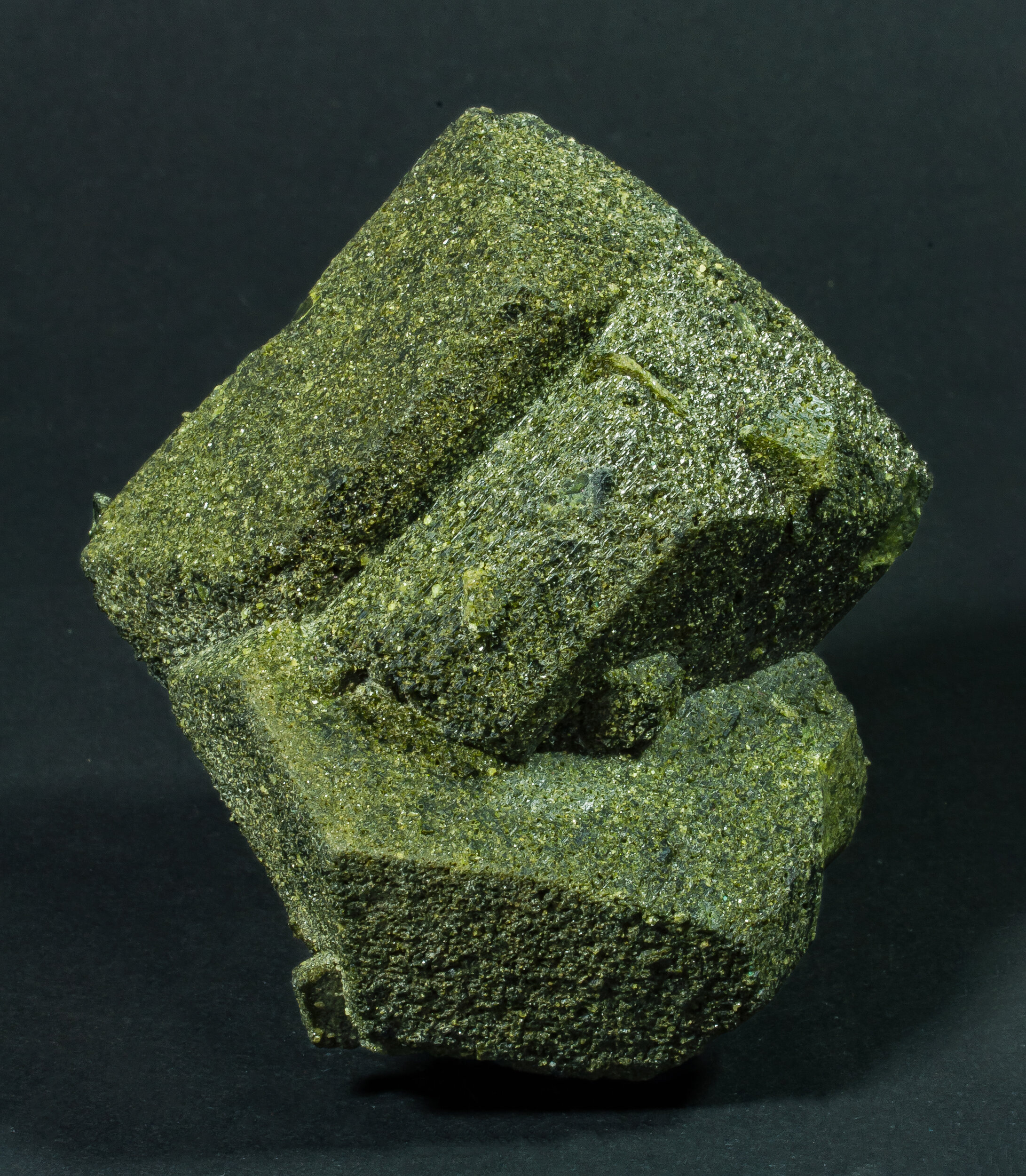 specimens/s_imagesCM/Epidote-23NNB280_f.jpg