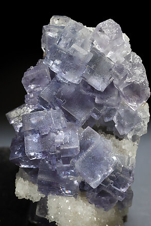 Fluorite, Quartz after Calcite. Side view