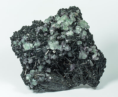 Fluorite, Schorl, Herderite. Front