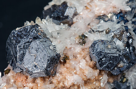 Galena, Quartz, Rhodochrosite, Calcite. Detail