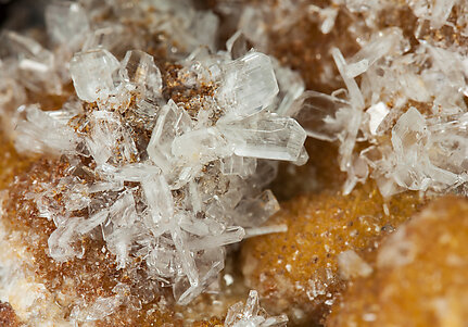 Hemimorphite, Smithsonite. Detail2