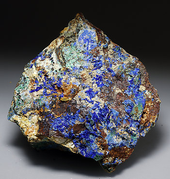 Linarite, Brochantite, Quartz. 