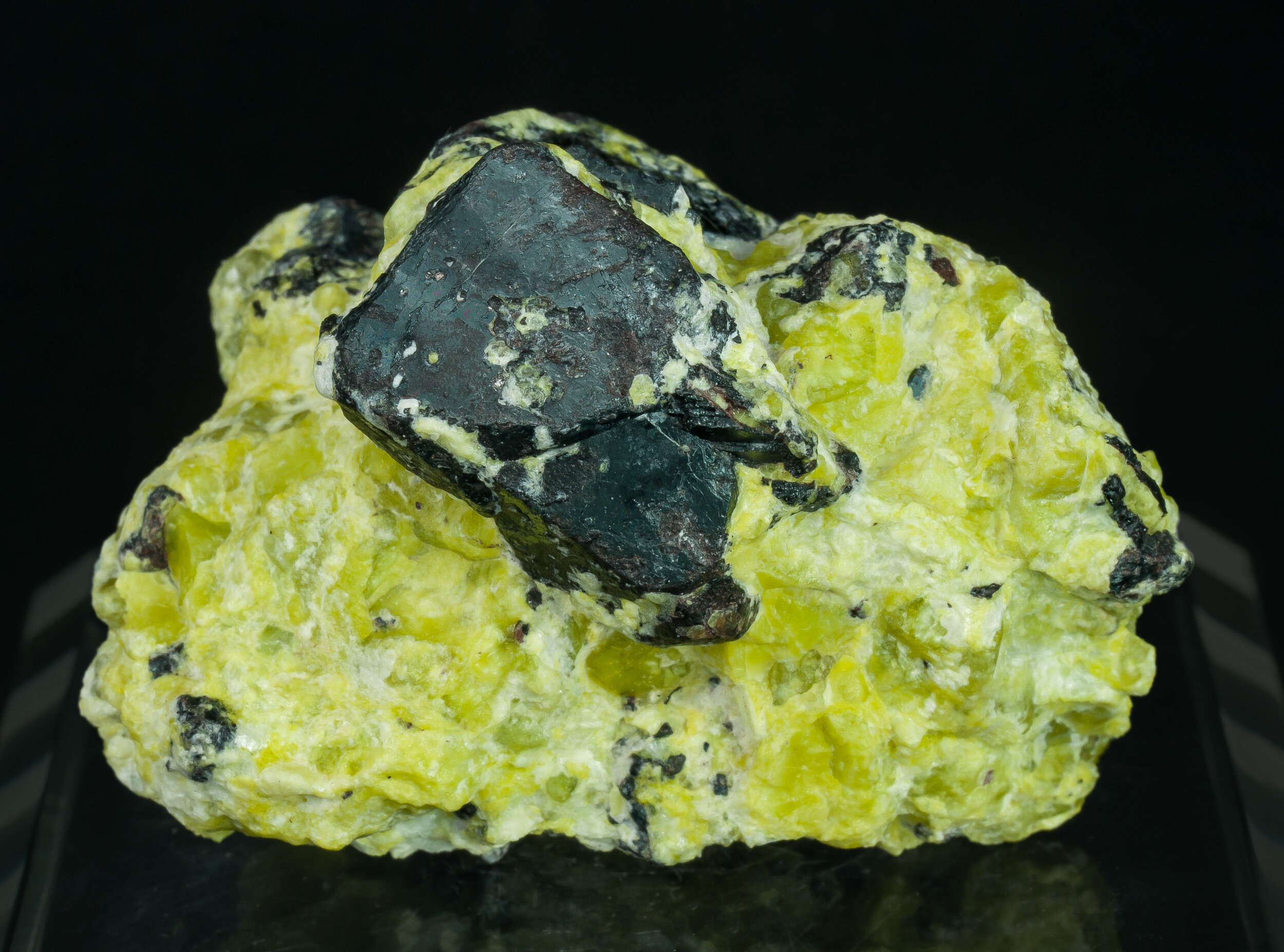 specimens/s_imagesCM/Lizardite-23MRB130_f.jpg