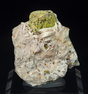 Mimetite, Galena, Baryte.