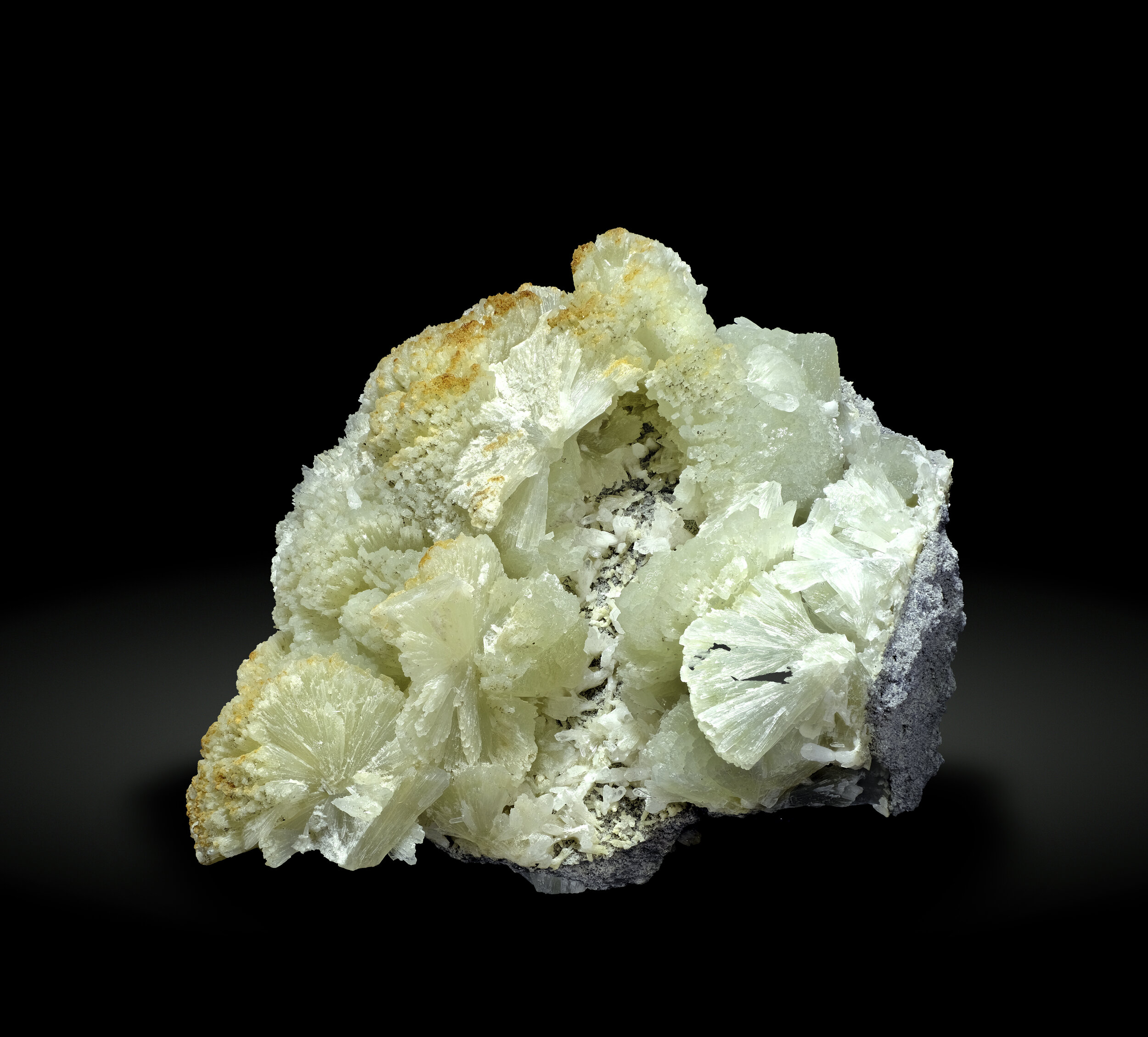 specimens/s_imagesCM/Prehnite-17NRM110_f.jpg