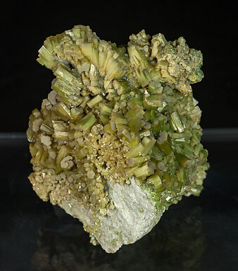 Pyromorphite. Front