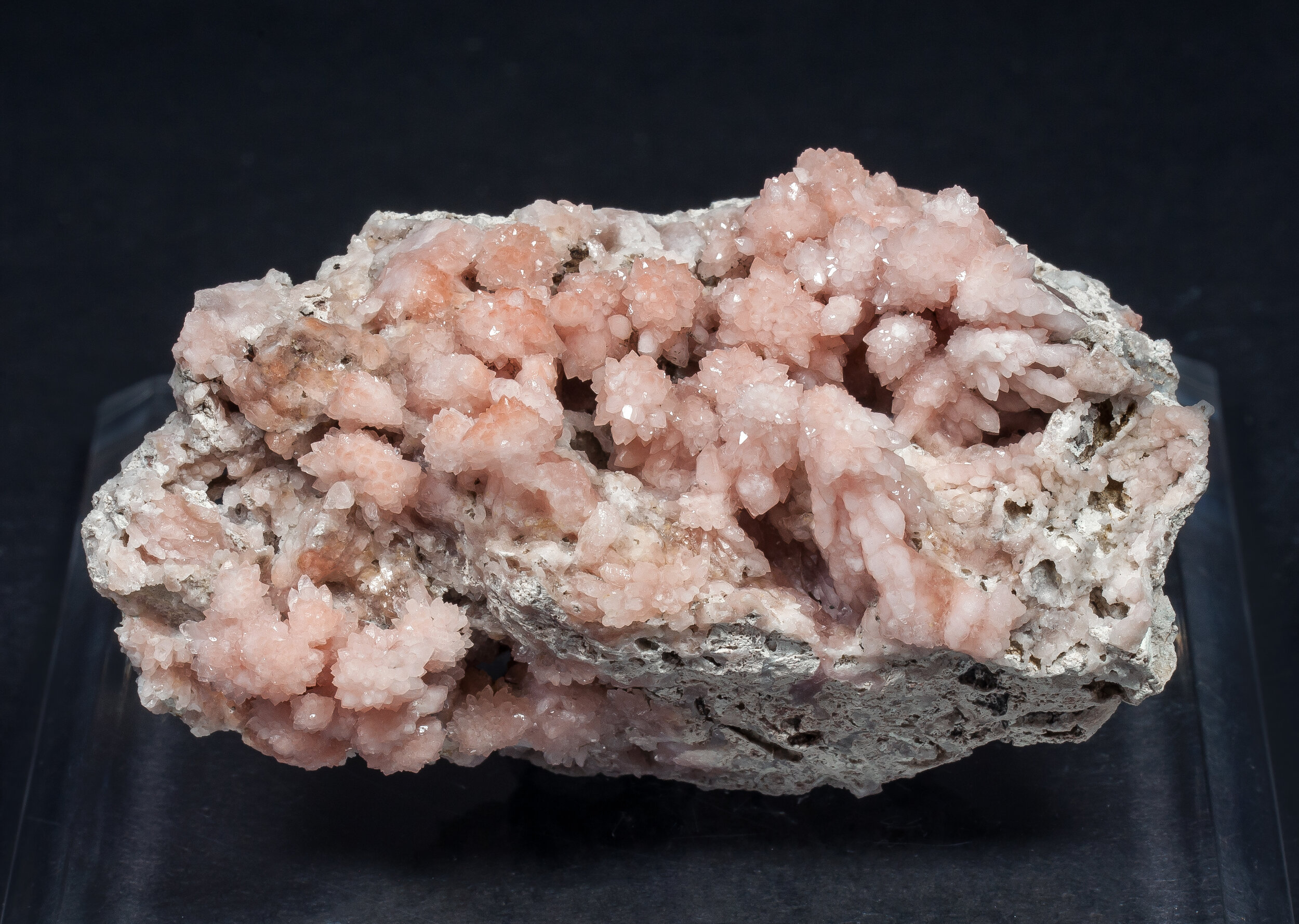 specimens/s_imagesCM/Quartz_rose-18EMA100_f.jpg