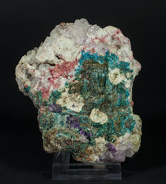 Vesuvianite (variety cyprine), Zoisite (variety thulite).