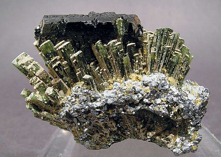 Ilvaite with Hedenbergite. 