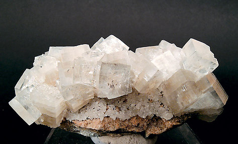 Hydroxyapophyllite-(K).