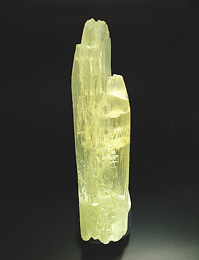 Beryl (variety heliodor). 