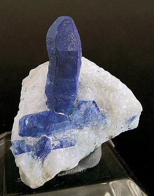 Afghanita. 