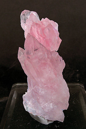 Cuarzo (variedad cuarzo rosa). 