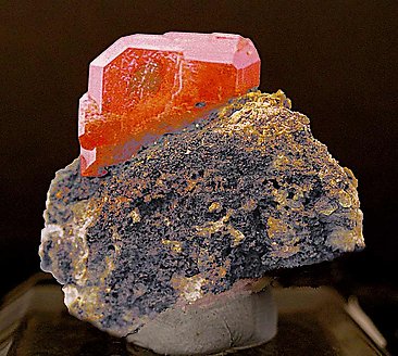 Wulfenite.