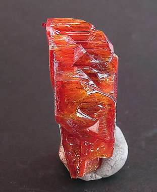 Vanadinite. Side