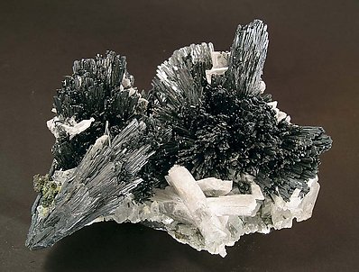 Stibnite with Baryte.