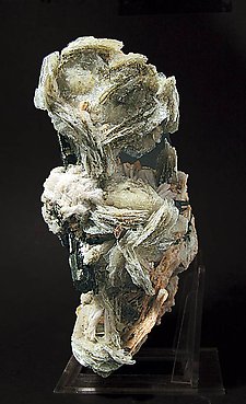 Polylithionite with Serandite, Aegirine and Leucophanite. Side