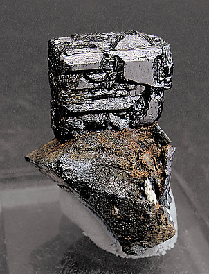 Perovskite. Front