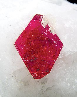 Spinel on Calcite. 