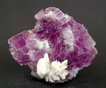 Fluorite with Baryte and Quartz. 