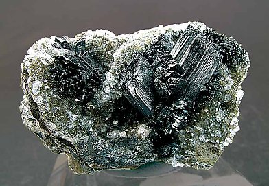 Manganite with Quartz.