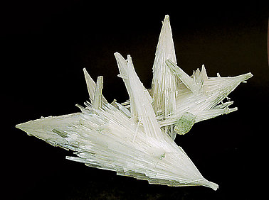 Scolecite with Fluorapophyllite-(K).