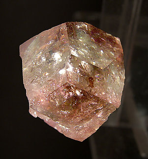 Elbaite (variety rubellite). Top