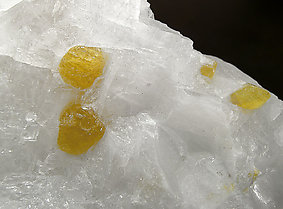 Norbergite and Spinel on Calcite. 