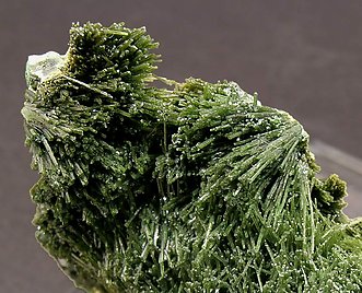 Olivenite. 