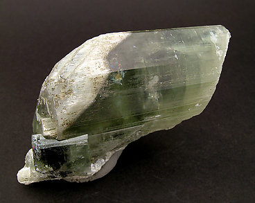 Fluorapatite with Calcite. Front