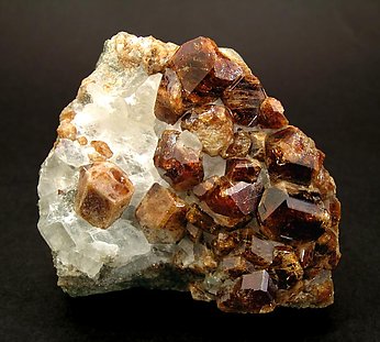 Grossular with Calcite.