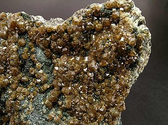 Andradite (variety topazolite) with Clinochlore. 