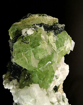 Titanite on Calcite. 