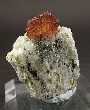 Bastnsite-(Ce) on Calcite. Front