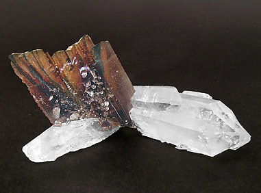 Brookite on Quartz. Rear