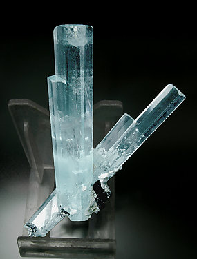 Beryl (variety aquamarine) with Albite and Schorl. Front