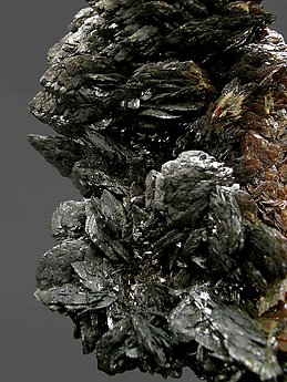 Descloizite. 