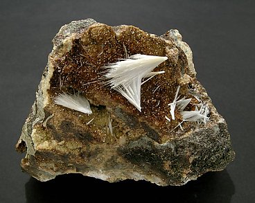 Celestine on Siderite.