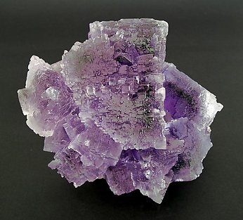 Fluorita. luz de lámpara