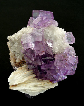 Fluorite with Baryte and Quartz. 