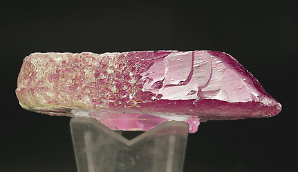 Spodumene (variety kunzite). Top