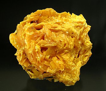 Wulfenite with Mimetite. Rear