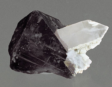 Scheelite with Quartz and Dolomite. Front