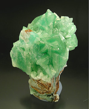 Smithsonite (variety cuprian) with Calcite.