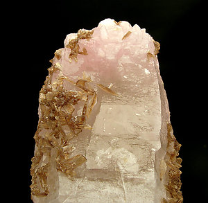 Eosphorite on Quartz with Feldspar. 