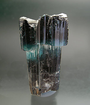 Sceptered Elbaite (indicolite). Front