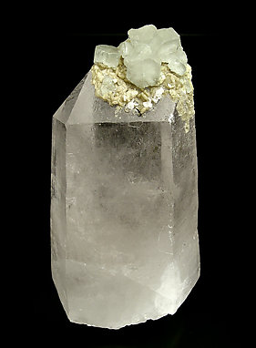 Quartz with Fluorapatite and Siderite.