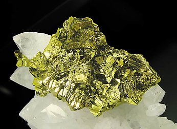 Chalcopyrite with Quartz. 